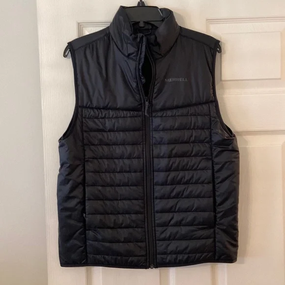 MERRELL Man Vest BNWOT color black length 28” pit to pit 36” two front pockets - Picture 1 of 12